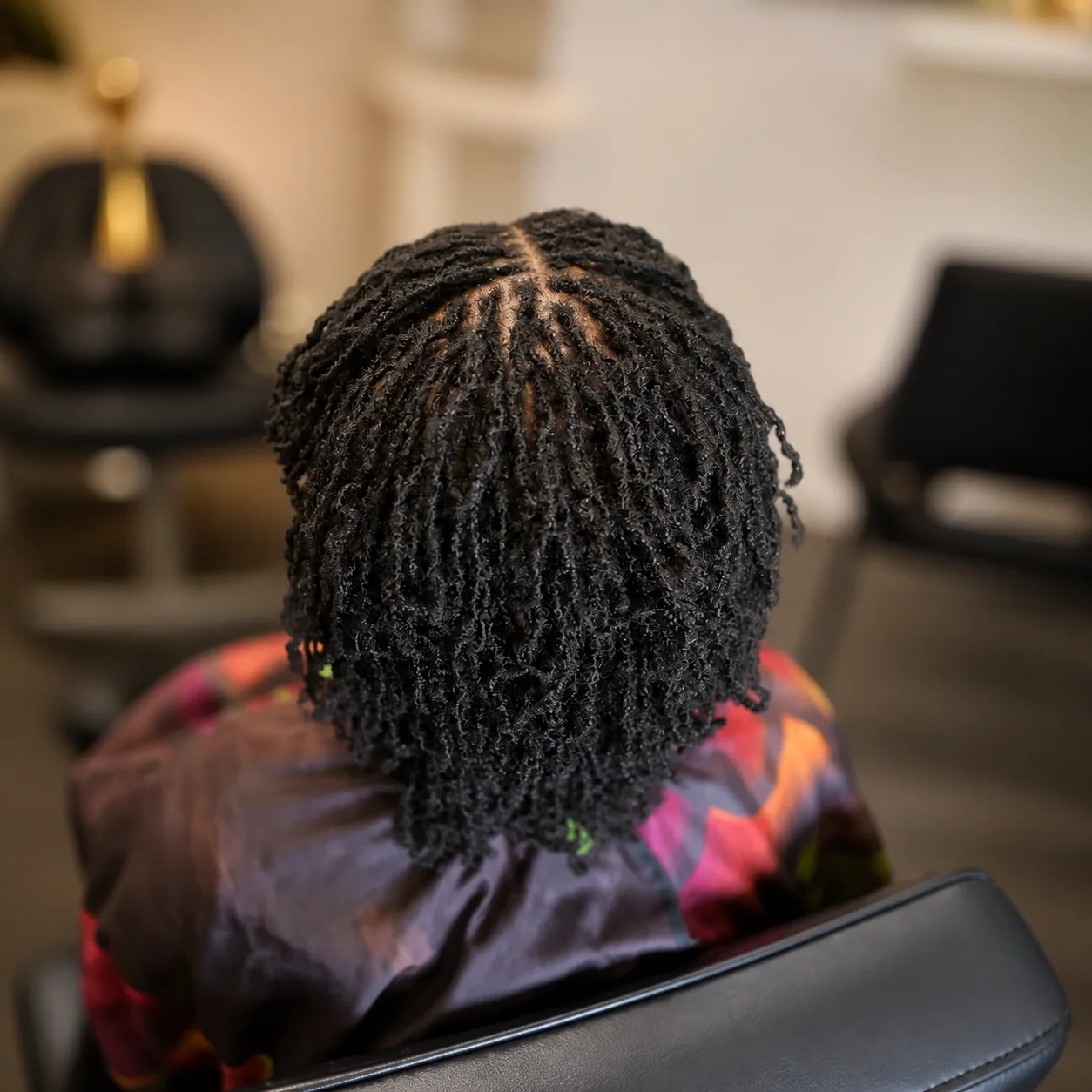 Short healthy loc retie by Taé